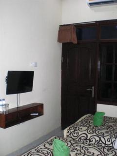 Room thumbnail 2