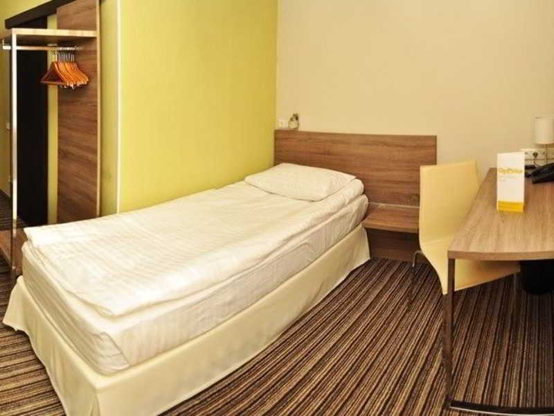 Room thumbnail 19