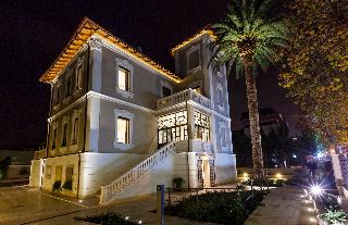 Hotel 900, Abruzzo
