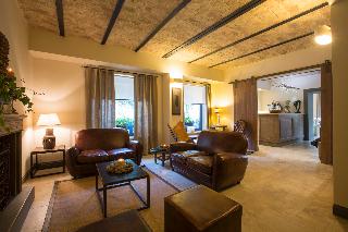 Hotel 900, Abruzzo