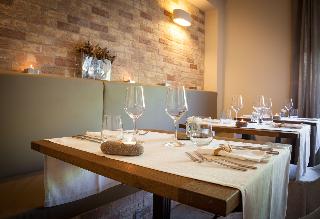 Hotel 900, Abruzzo