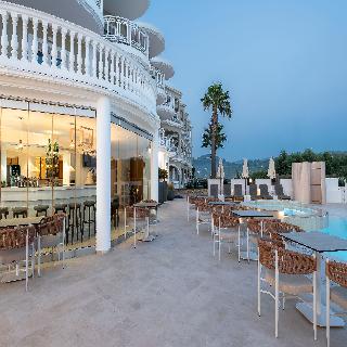 Arkadia Luxury Hotel Apartments
