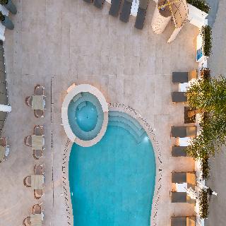 Arkadia Luxury Hotel Apartments