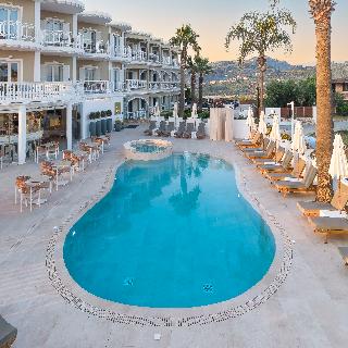 Arkadia Luxury Hotel Apartments
