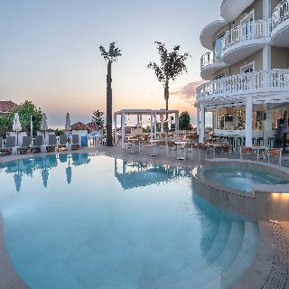 Arkadia Luxury Hotel Apartments