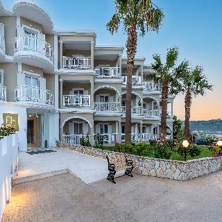 Arkadia Luxury Hotel Apartments