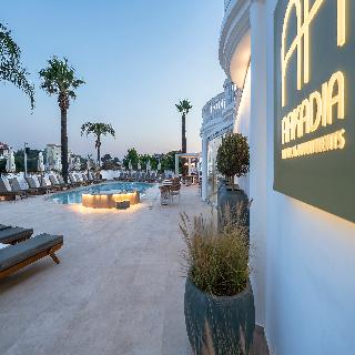 Arkadia Luxury Hotel Apartments