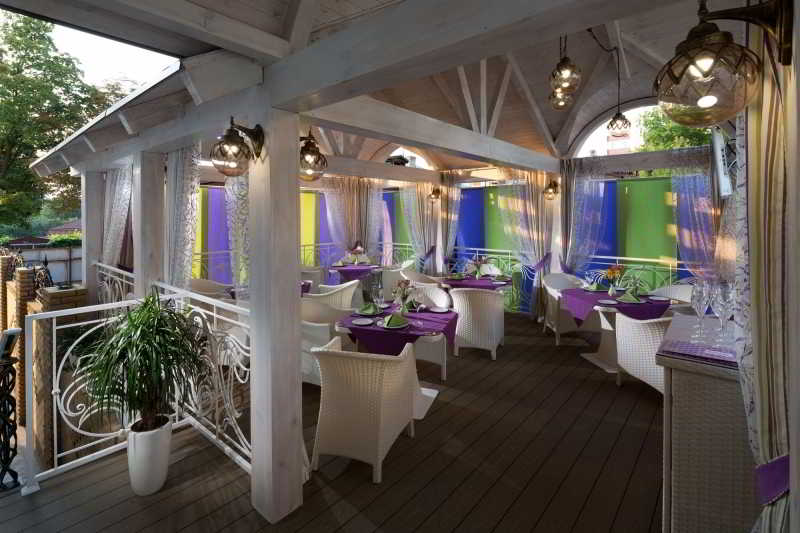 Restaurant thumbnail 14