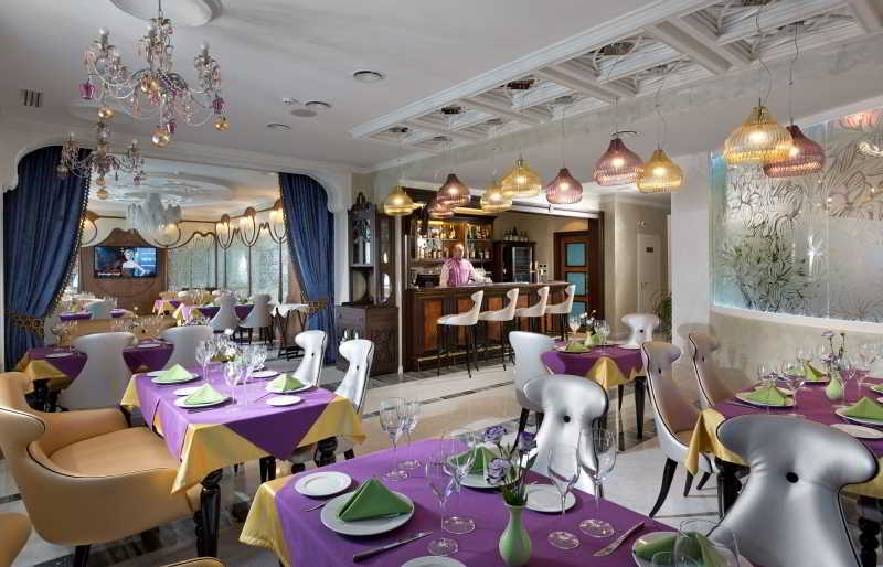 Restaurant thumbnail 15