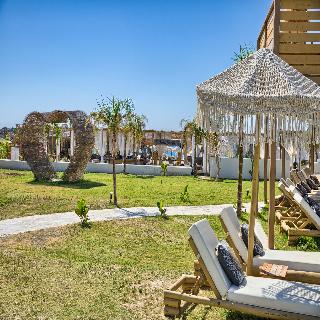 Alia Luxury Suites, ,