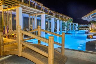 Alia Luxury Suites, ,