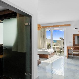 Alia Luxury Suites, ,