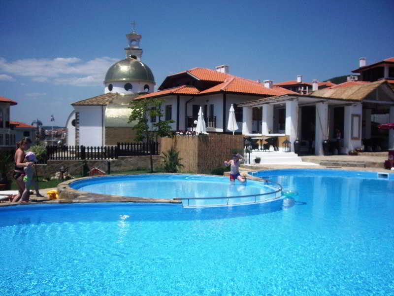 Pool thumbnail 11