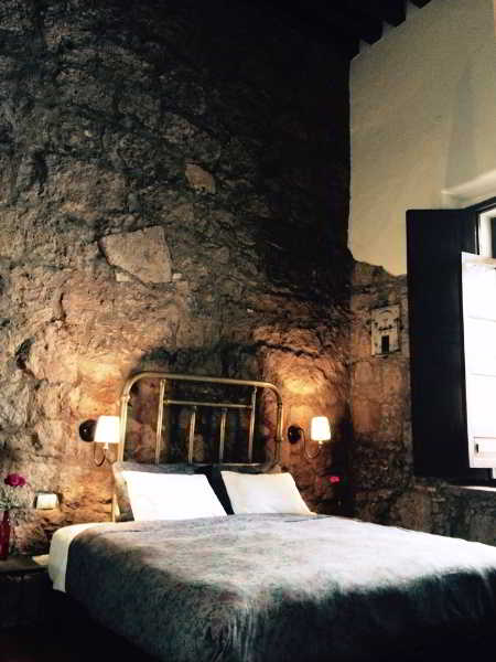 Room thumbnail 1
