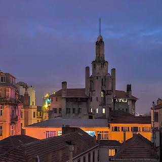 By Murat Royal Hotel