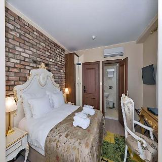By Murat Royal Hotel