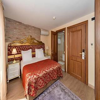 By Murat Royal Hotel