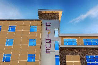 Hotel Clique Calgary Airport