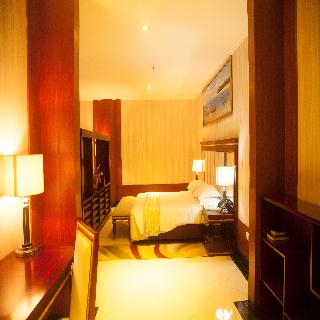 Room thumbnail 9