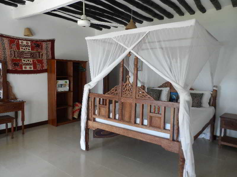 Room thumbnail 15