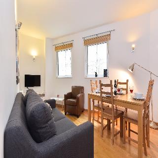 Amber Nike Apartments, Londyn