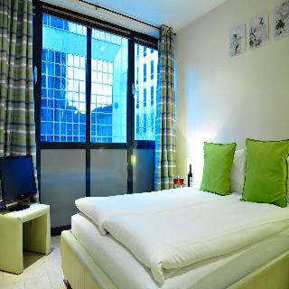 Amber Nike Apartments, Londyn