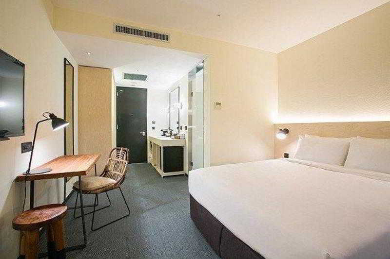 Room:DBL.ST-2