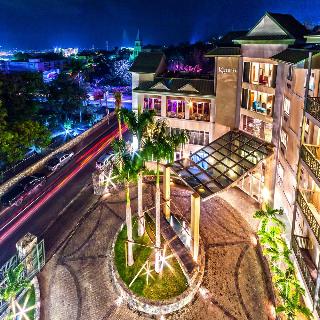 Kinam Hotel