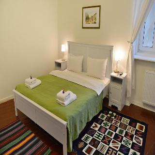 Room thumbnail 8