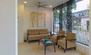 Beachwood Hotel and Spa at Maafushi