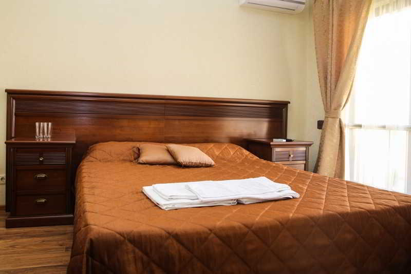 Room thumbnail 44