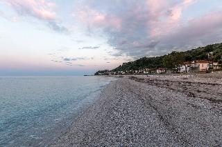 Aeolos