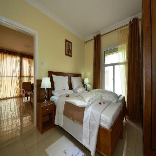 Room thumbnail 6