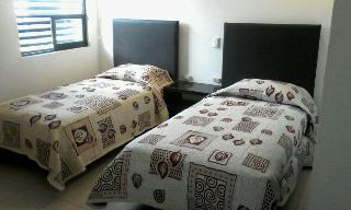 General view thumbnail 2