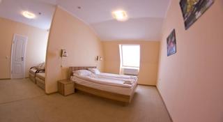 Room thumbnail 17
