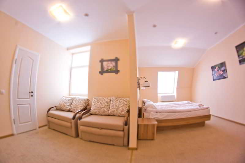 Room thumbnail 24