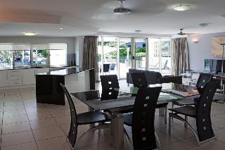 Waters Edge Apartments