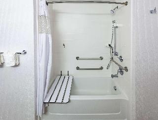 1 King Mobility Access With Tub Nonsmoking