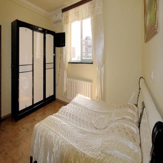 Room thumbnail 6