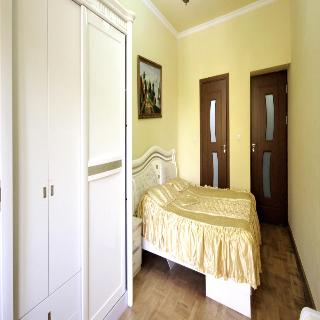 Room thumbnail 13