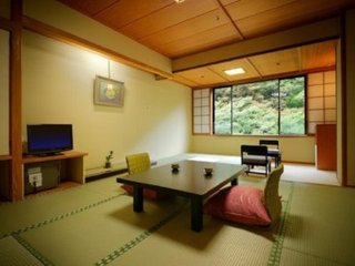 General view thumbnail 6