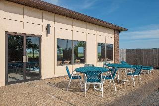 Days Inn by Wyndham Pontoon Beach