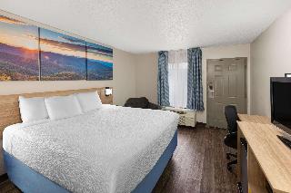 1 King Bed Efficiency Non-Smoking