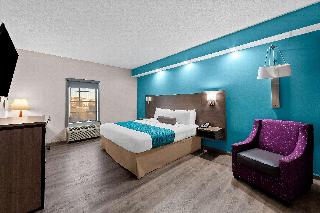 1 King Bed Mobility Mobility Accessible Room Non-Smoking