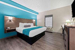 1 King Bed Suite Non-Smoking