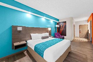 1 King Bed Mobility Mobility Accessible Room Non-Smoking