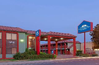 RAMADA LIMITED BAKERSFIELD CENTRAL