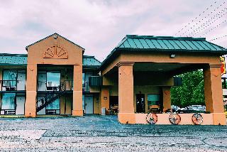 Super 8 By Wyndham Marion Nc