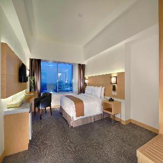 Room thumbnail 2