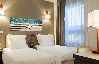 Comfort Suites Porte De Geneve, Annemasse